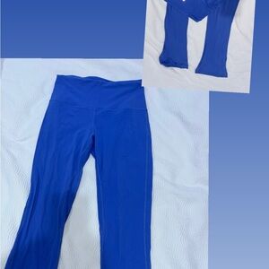 Lululemon Athletica blue flares size 6